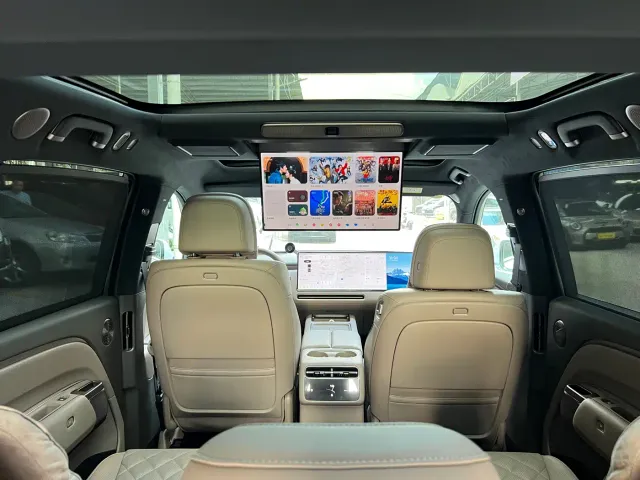 Li Auto L8 — Фото автомобиля 15