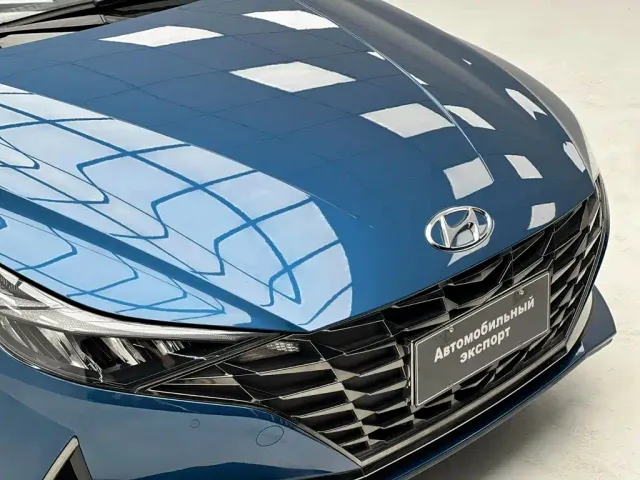 Hyundai Elantra — Фото автомобиля 5