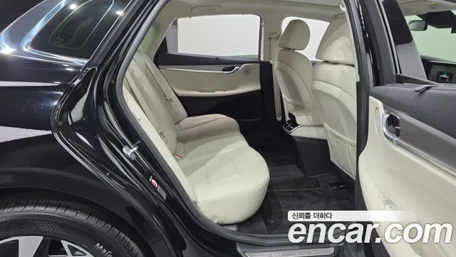 Hyundai Grandeur (New) Hybrid — Фото автомобиля 12