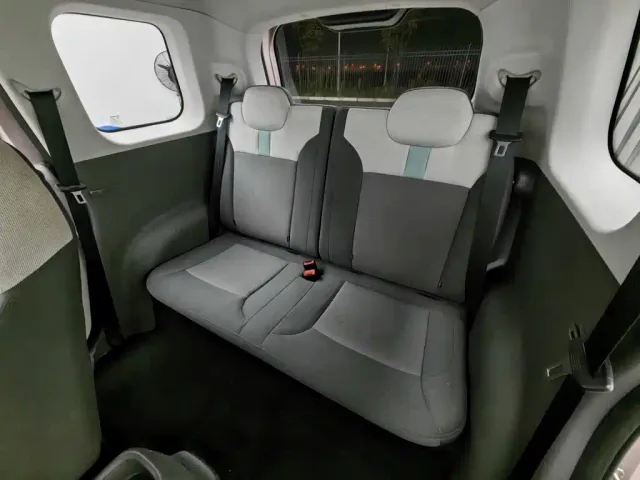 Changan Lumin — Фото автомобиля 15