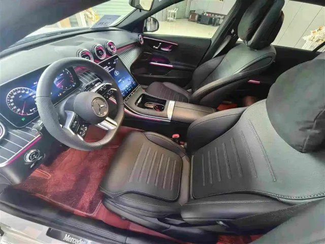 Mercedes-Benz C-Class — Фото автомобиля 4