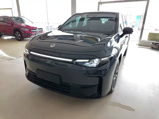 Фотография автомобиля — Leapmotor C10