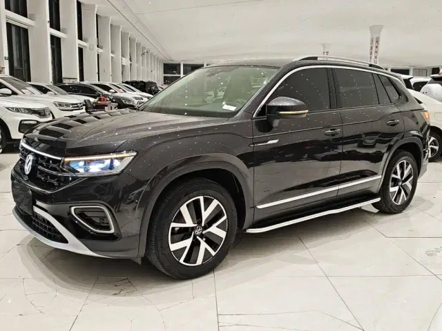 Фотография автомобиля — Volkswagen Tayron