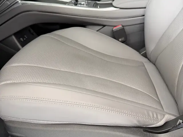 BYD Seal 07 DM-i — Фото автомобиля 13
