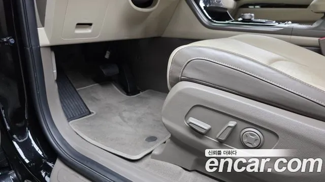 Kia Canival Carnival 4 поколение Дизель 9 мест Hi-Limousine — Фото автомобиля 18