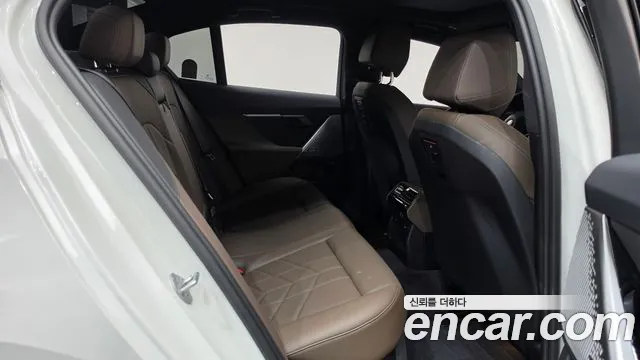 BMW 5 Series G60 — Фото автомобиля 11