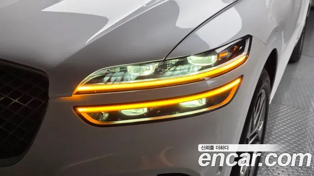 Genesis GV70 — Фото автомобиля 21