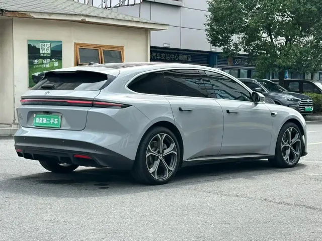 Nio ET5 Touring — Фото автомобиля 9