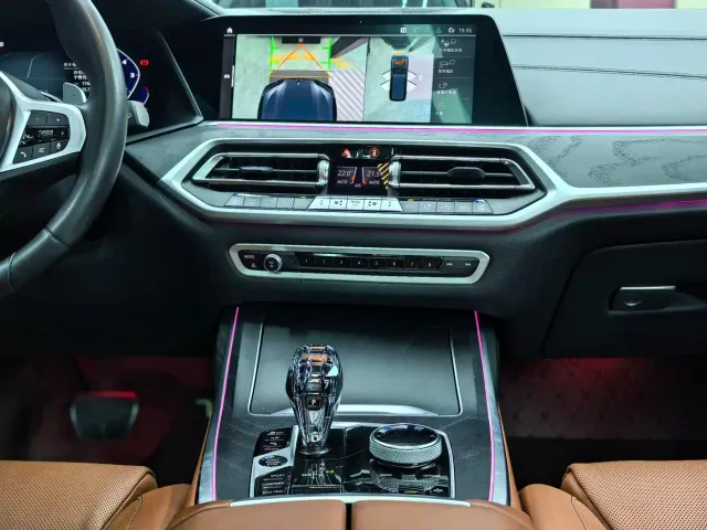 BMW X7 — Фото автомобиля 28