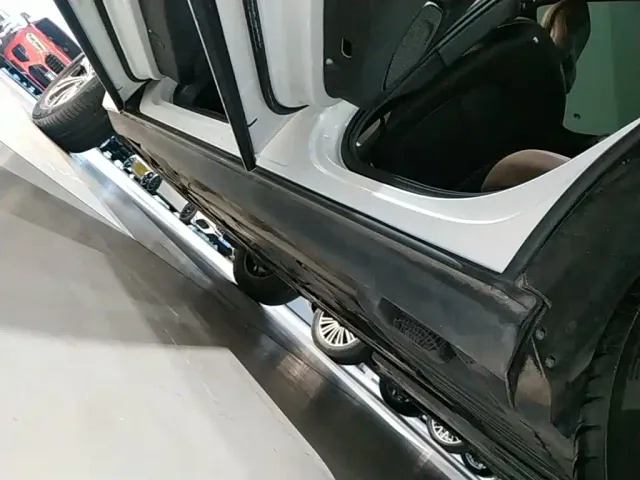 Volvo XC60 — Фото автомобиля 21