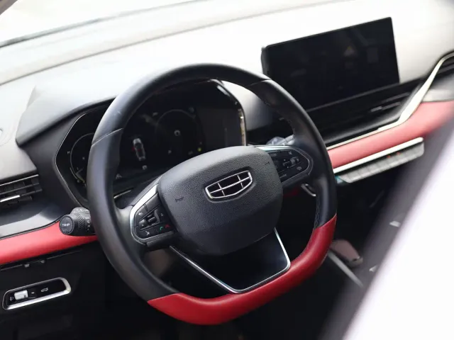 Geely Emgrand S — Фото автомобиля 17