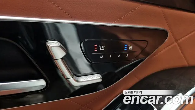 Mercedes-Benz S-Class — Фото автомобиля 24