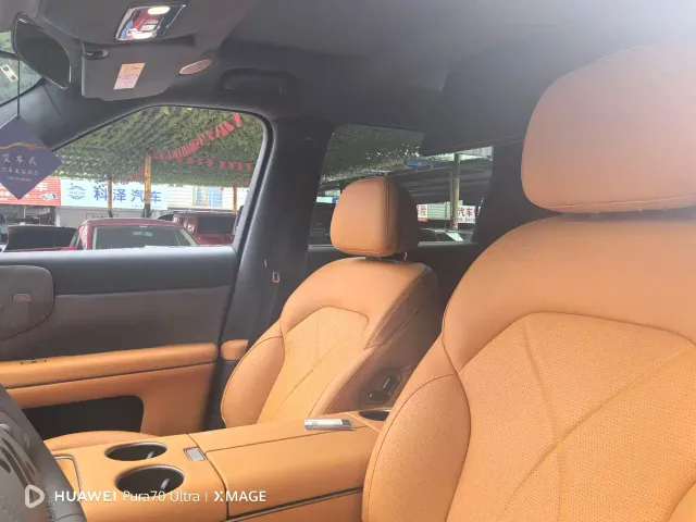 IM Motors LS8 — Фото автомобиля 17