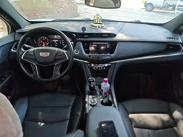 Cadillac XT5 — Фото автомобиля 5