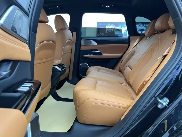 Xpeng G9 — Фото автомобиля 20
