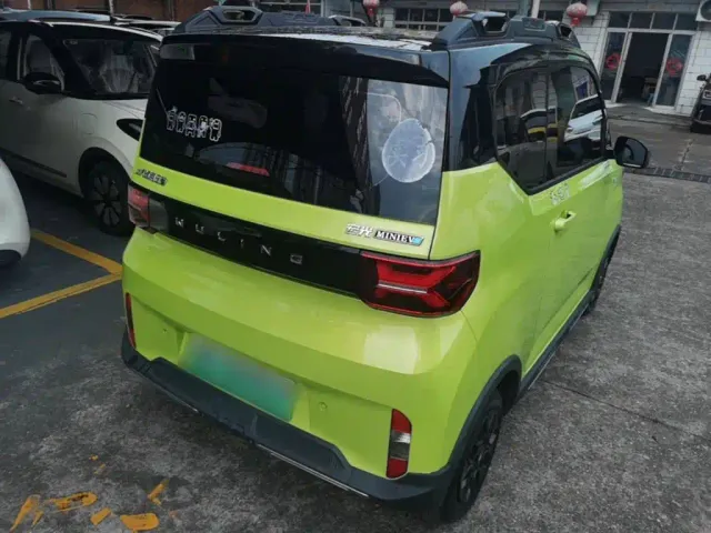 Wuling Hongguang Mini EV — Фото автомобиля 6
