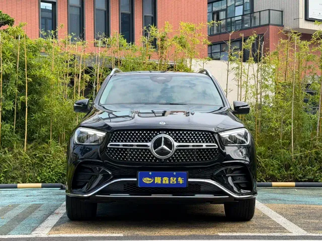 Mercedes-Benz GLE-Class — Фото автомобиля 2