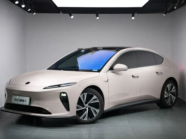 Фотография автомобиля — Nio ET5