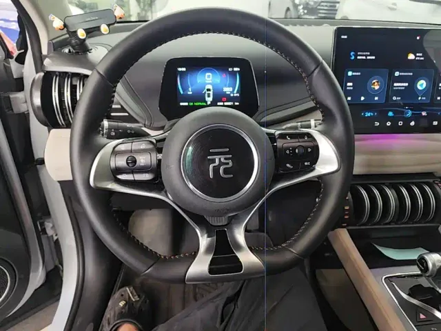 BYD Yuan PLUS — Фото автомобиля 10