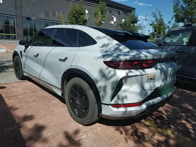 BYD Song L EV — Фото автомобиля 4