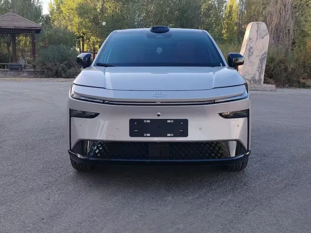Toyota BoZhi 3X — Фото автомобиля 3