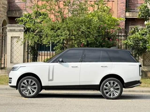 Land Rover Range Rover — Фото автомобиля 3
