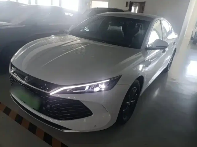 Фотография автомобиля — BYD Qin L