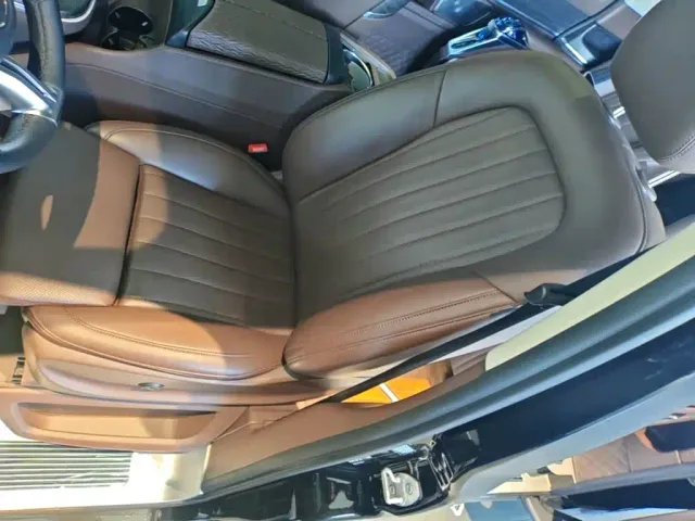 Mercedes-Benz V-Class — Фото автомобиля 14