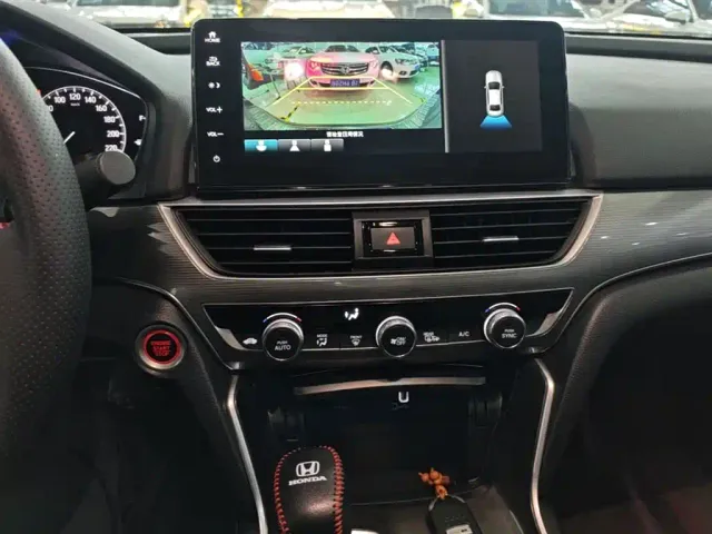 Honda Accord — Фото автомобиля 12