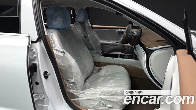 Hyundai Grandeur GN7 — Фото автомобиля 16