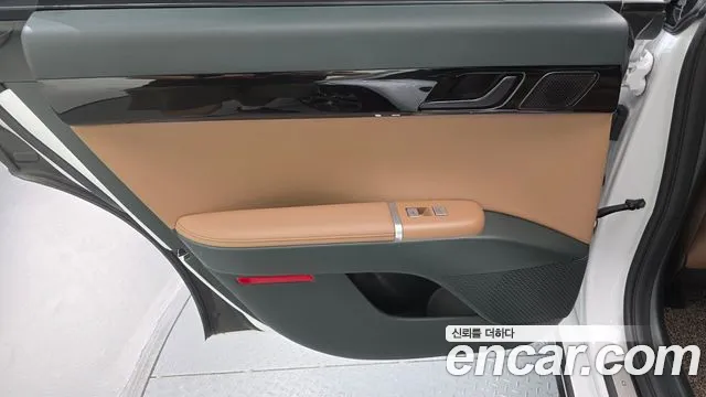 Hyundai Grandeur GN7 — Фото автомобиля 14