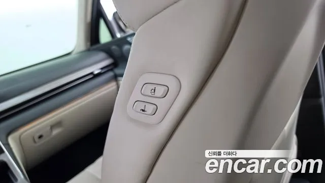 Genesis GV80 — Фото автомобиля 23