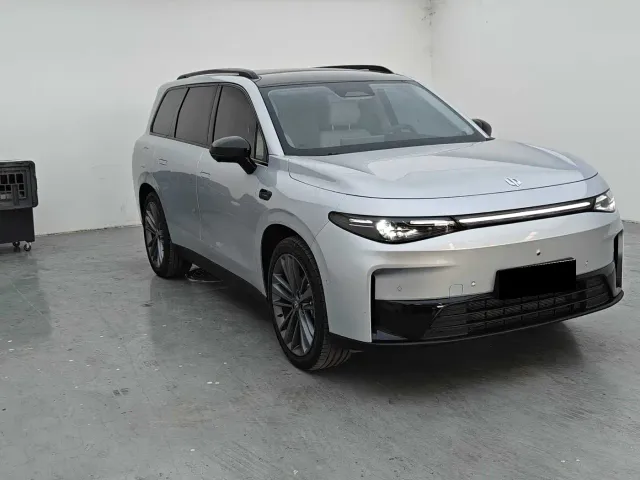 Leapmotor C16 — Фото автомобиля 3