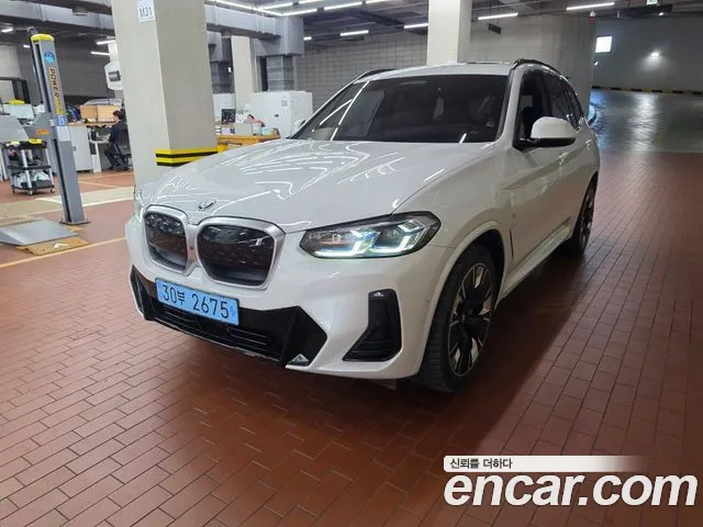 BMW iX3 G08 (2020–2024) — Фото автомобиля 2