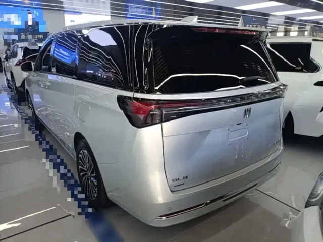 Buick Buick GL8 New Energy 2025 Land Honor Premium Edition 7-Seater — Фото автомобиля 4