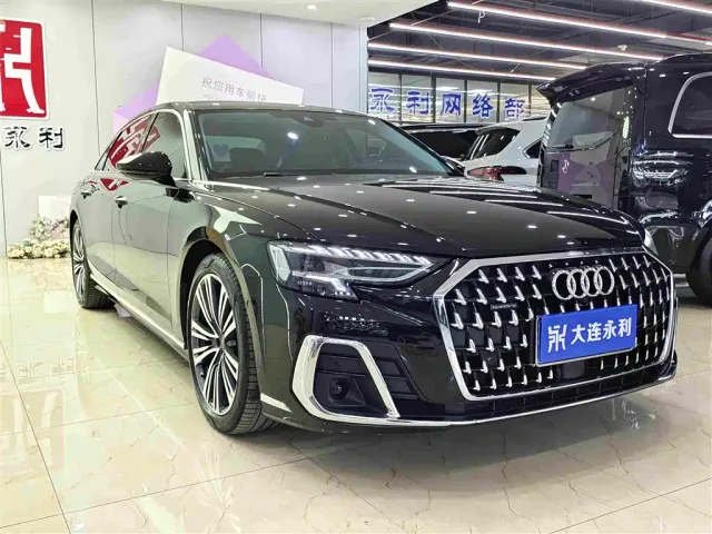 Audi A8 — Фото автомобиля 3