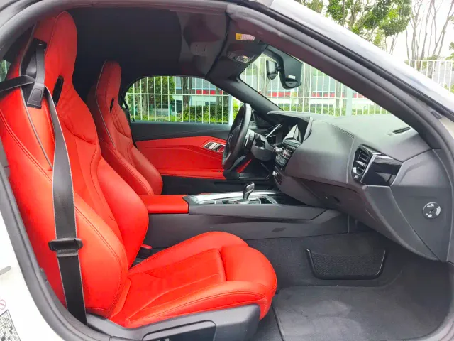 BMW Z4 — Фото автомобиля 14