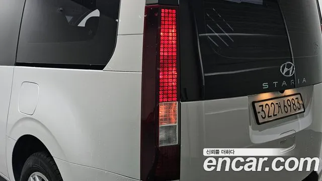 Hyundai Staria Staria L3.5 Инвалидная коляска Подъёмник/Slope — Фото автомобиля 22