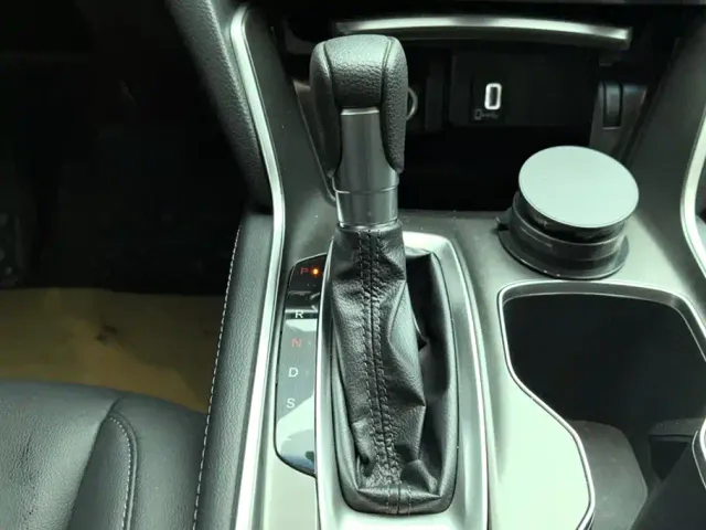 Honda Accord — Фото автомобиля 16
