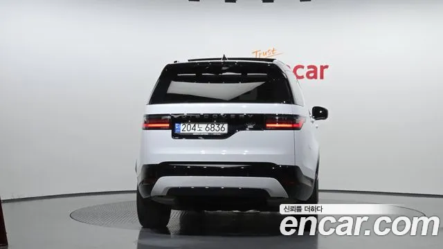 Land Rover Discovery — Фото автомобиля 4