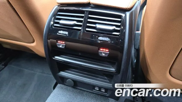 BMW 5-Series — Фото автомобиля 7