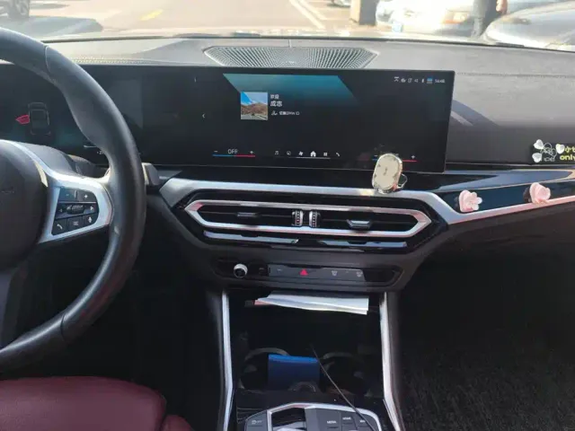 BMW i3 — Фото автомобиля 13