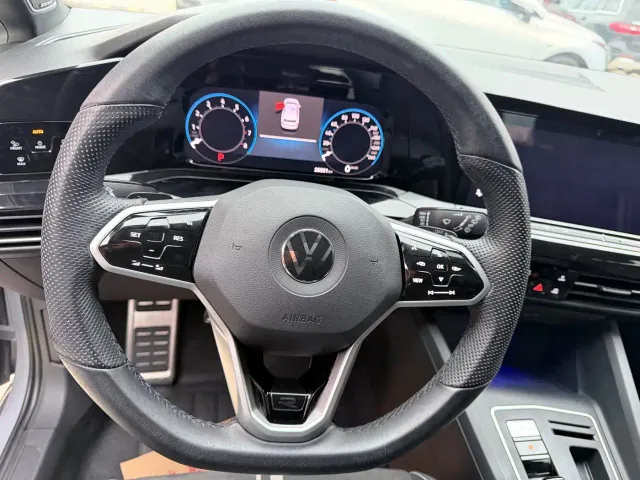 Volkswagen Golf — Фото автомобиля 11