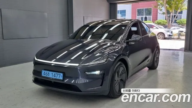 Tesla Model Y — Фото автомобиля 3