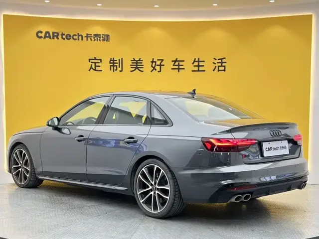 Audi S4 — Фото автомобиля 6