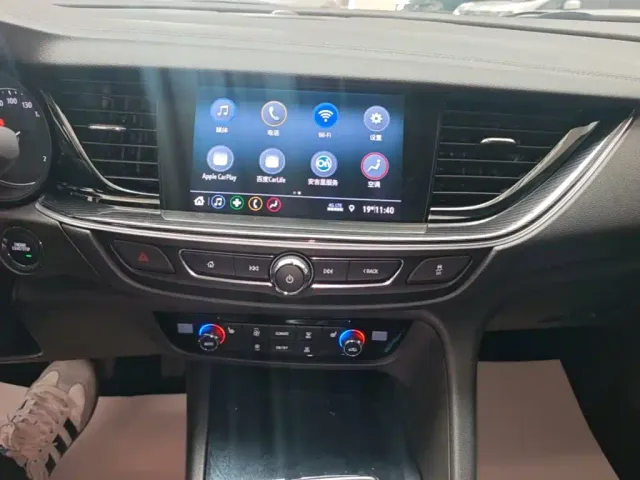 Buick Regal — Фото автомобиля 12