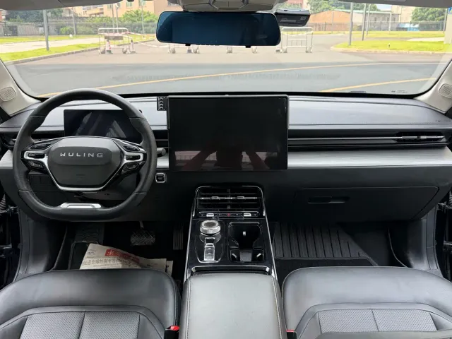 Wuling Starlight — Фото автомобиля 6