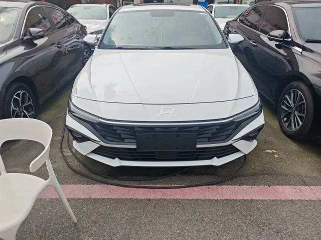 Hyundai Elantra 2023 1.5L CVT GLX Elite Edition — Фото автомобиля 2