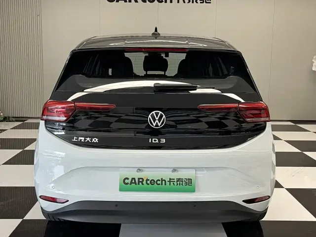Volkswagen ID.3 — Фото автомобиля 6