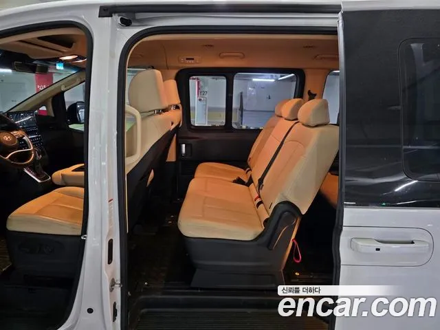 Hyundai Staria — Фото автомобиля 12